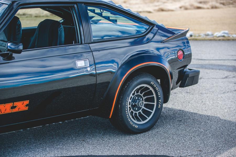 Детали экстерьера AMC AMX 2-Door Liftback Coupe (7943-9) 1979 года  (фото 19 из 34)